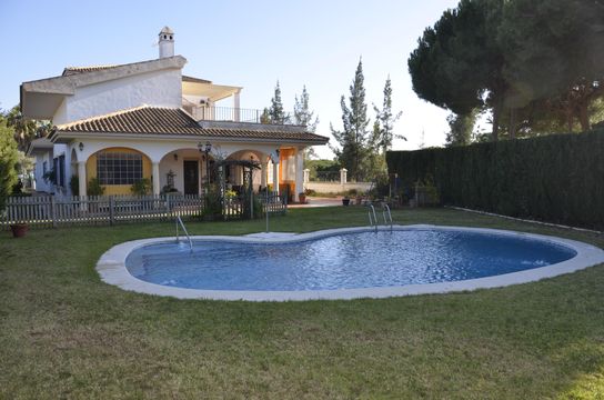 Villa en Huelva