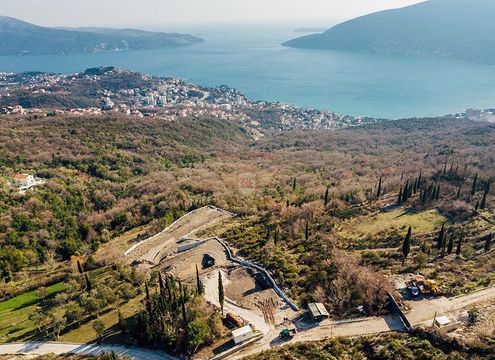 Land en Herceg Novi