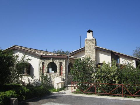 Villa en Yeşiltepe