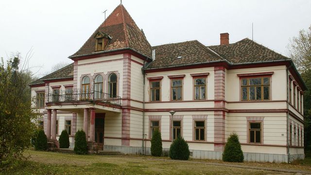 Inmobiliaria comercial en Sombathely