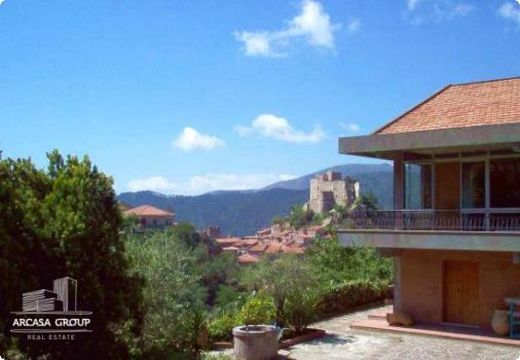 Villa en Castelvecchio di Rocca Barbena