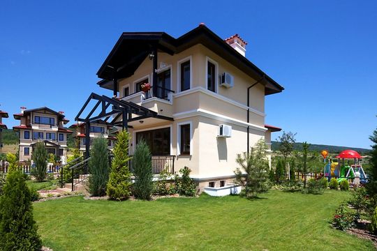 Villa en Kosharitsa