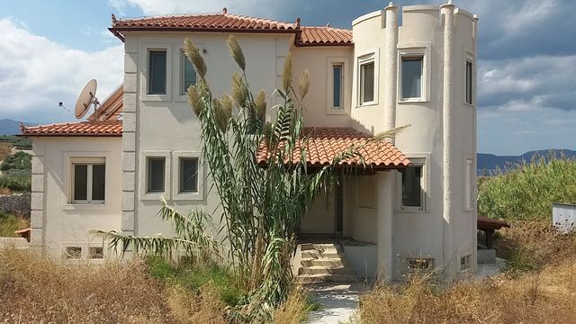 Inmobiliaria comercial en Rethymnon
