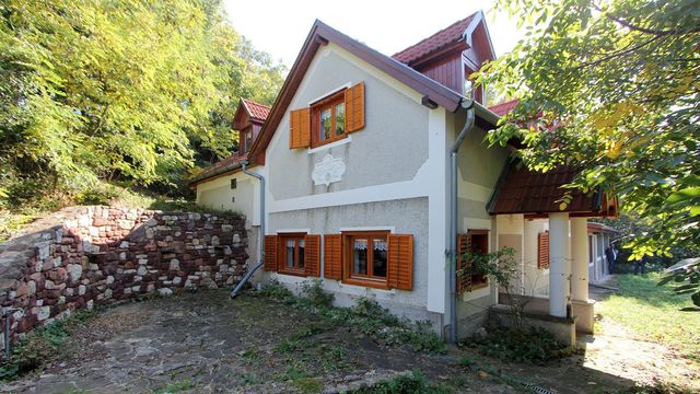 House en Koveskál