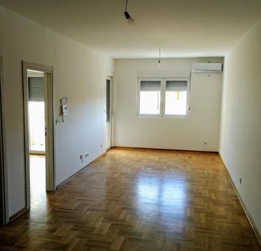 Apartamento en Budva