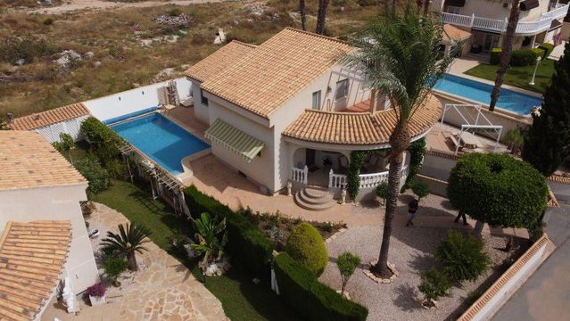 Villa en Playa Flamenca I
