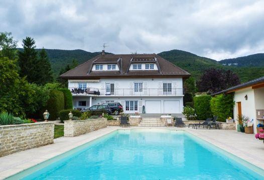 Villa en Divonne-les-Bains