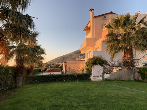 Villa en Lagonisi
