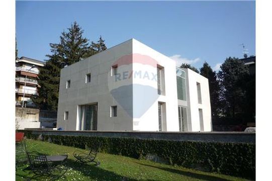 Villa en Lecco